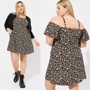 NWT Torrid 2 Ditsy Floral Mini Challis Cold Shoulder Trapeze Dress 2X 18 20